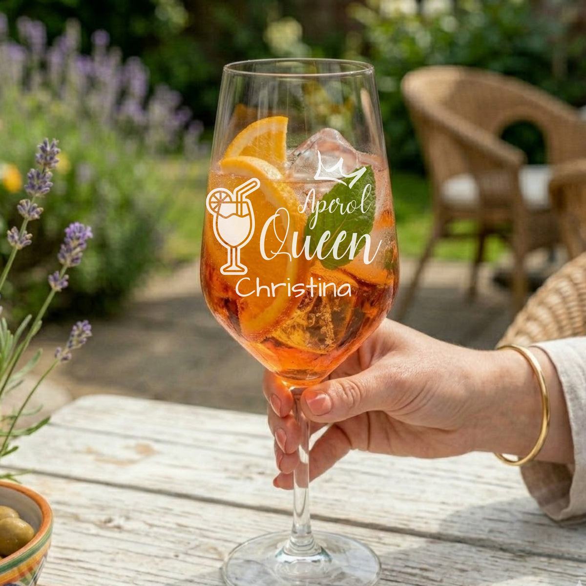 Aperol Glas personalisiert mit Namen – Lasergravur „Aperol Queen" – Geschenk für Frauen, Geburtstag, Sommer