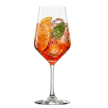 Aperol Glas mit Sunburst Lasergravur und Namen Nicole – klares Produktbild – dauerhafte Gravur – spülmaschinenfest