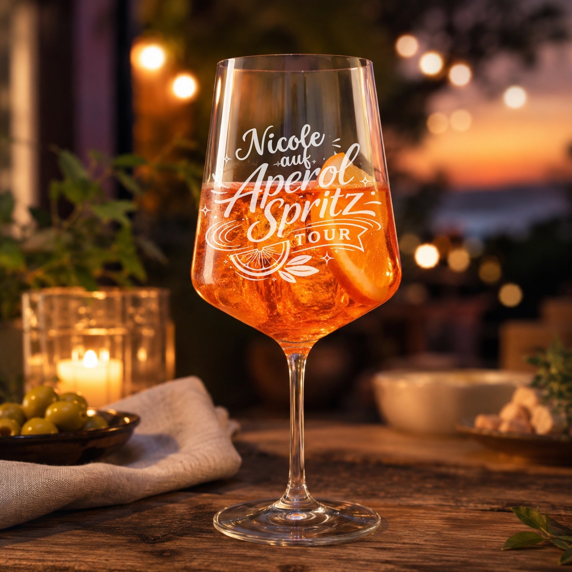Personalisiertes Aperol Spritz Glas mit Gravur Nicole auf Aperol Spritz Tour