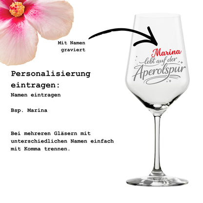 Anleitung zur Personalisierung – Aperolspur Glas mit Namen gravieren lassen – Beispiel Marina – Glanzstücke