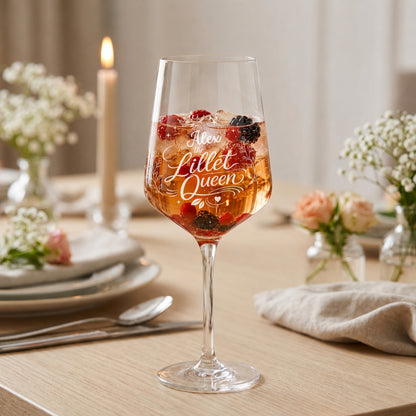 Lillet Glas personalisiert mit Namen – „the Lillet Queen" Lasergravur mit Krone – Geschenk für Frauen